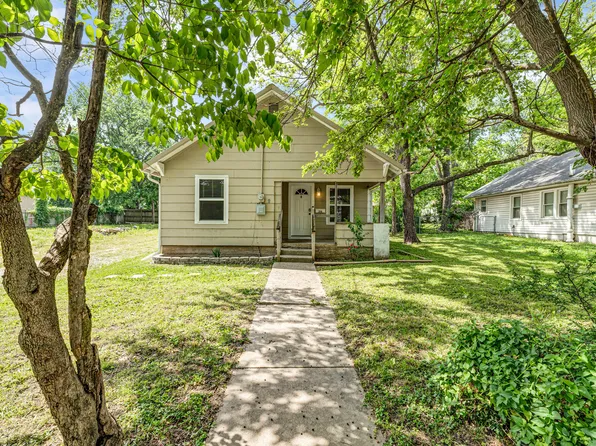 216 W Buffalo Street, Bolivar, MO 65613