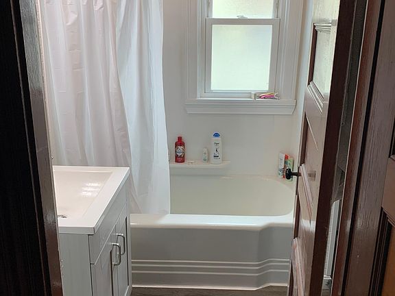 5th image of 130 Broadway #2