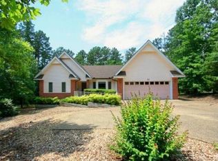 17 Lopez Cir, Hot Springs Village, AR 71909