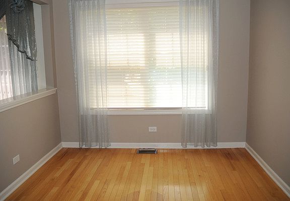 5th image of 1743 W Ethans Glen Dr