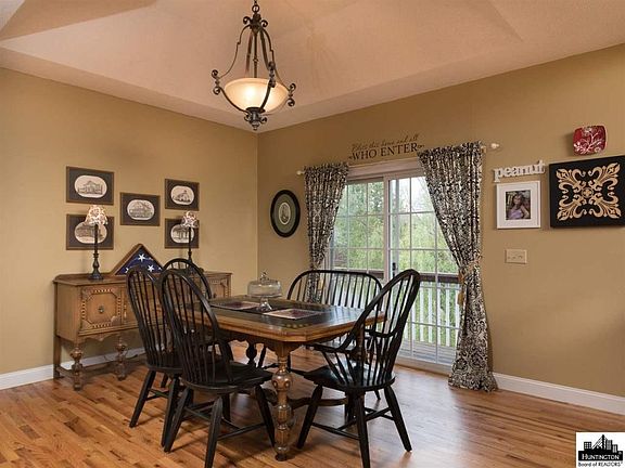 5th image of 423 Arrowhead Dr