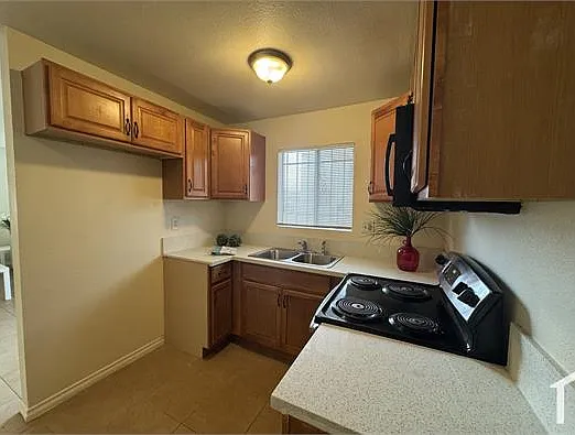 2 bed, $1,995 — Photo 4