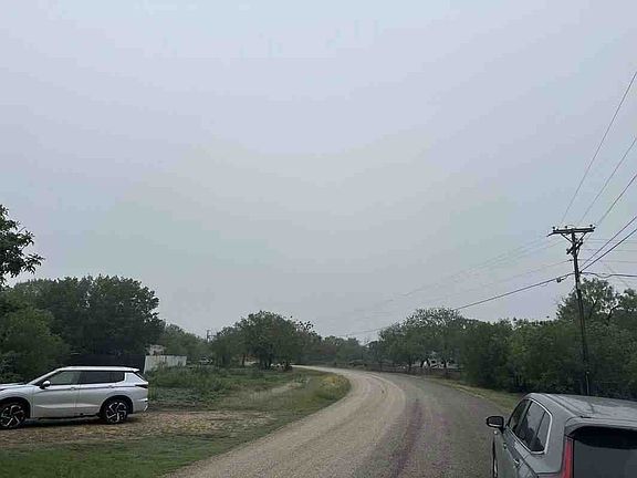5th image of 310 County Road 458