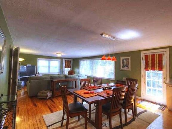 4th image of 817 W Virginia Ave