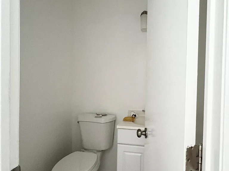 146 Montana Ave — Photo 7