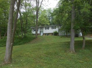 731 Middle Rd, Lewistown, PA 17044