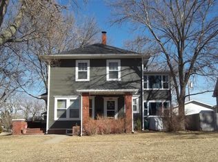 606 S 6th Ave, Broken Bow, NE 68822