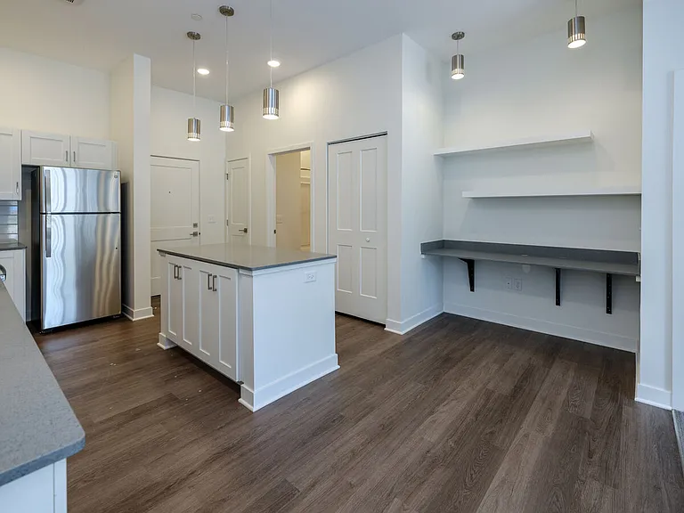 Rivers Edge Apartments — Photo 23