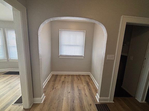 5th image of 305 N Temple Ave #305
