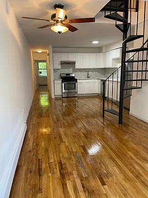 Rented by Moving Forward Real Estate NYC | media 23