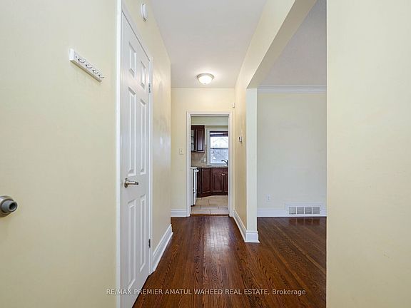 5th image of 2036 Constance Dr