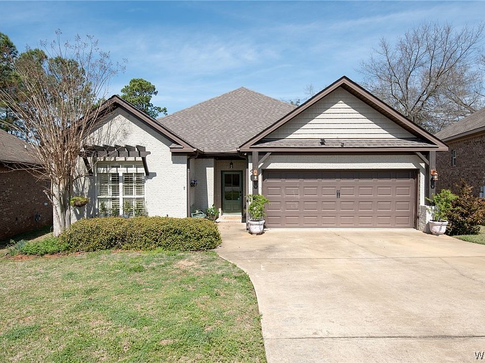 1st image of 623 Camille Ln