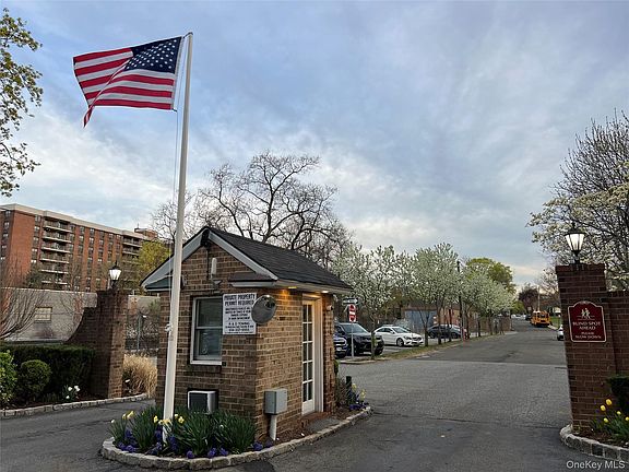 2nd image of 2 Consulate Drive #1-A