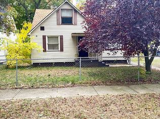 295 W Norton Ave, Norton Shores, MI 49444