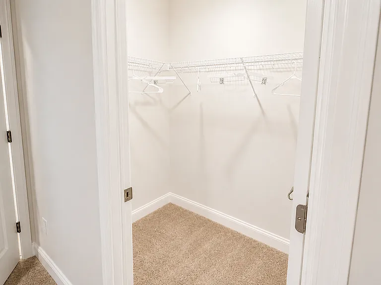 182 Hillmont Dr #16 — Photo 30