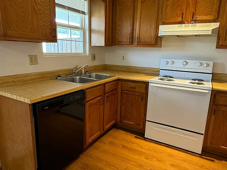 126 W Terrace Ct — Photo 5