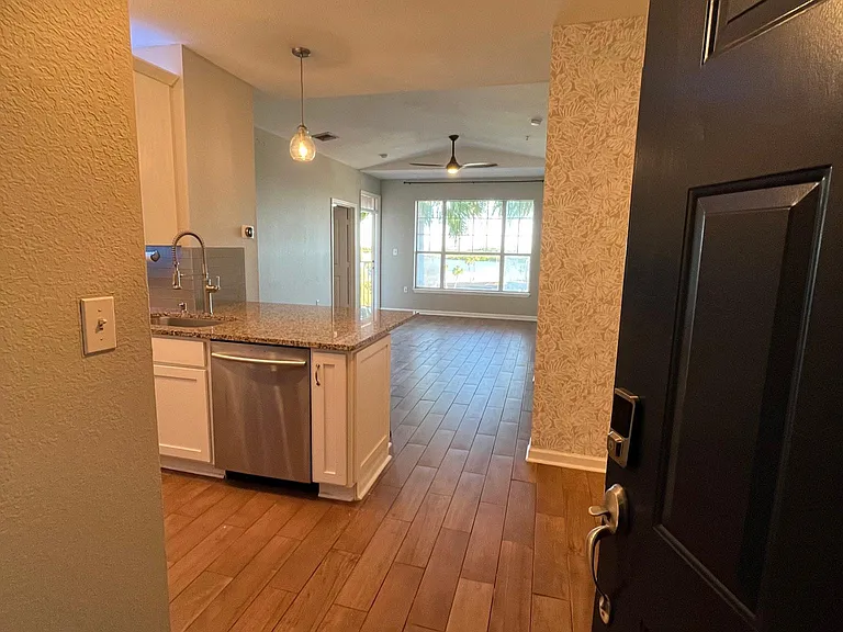 5000 Culbreath Key Way #8320 — Photo 12