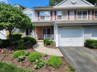 4 Hickory Way, Mount Arlington, NJ 07856