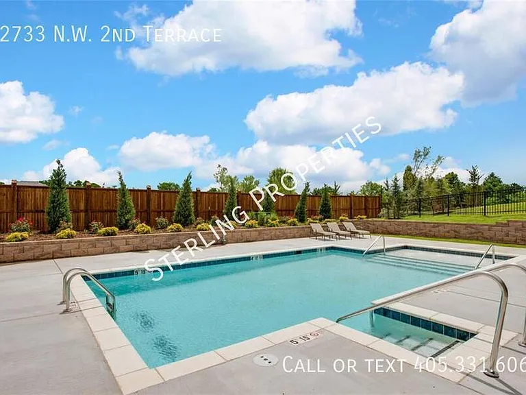 12733 NW 2nd Ter — Photo 17