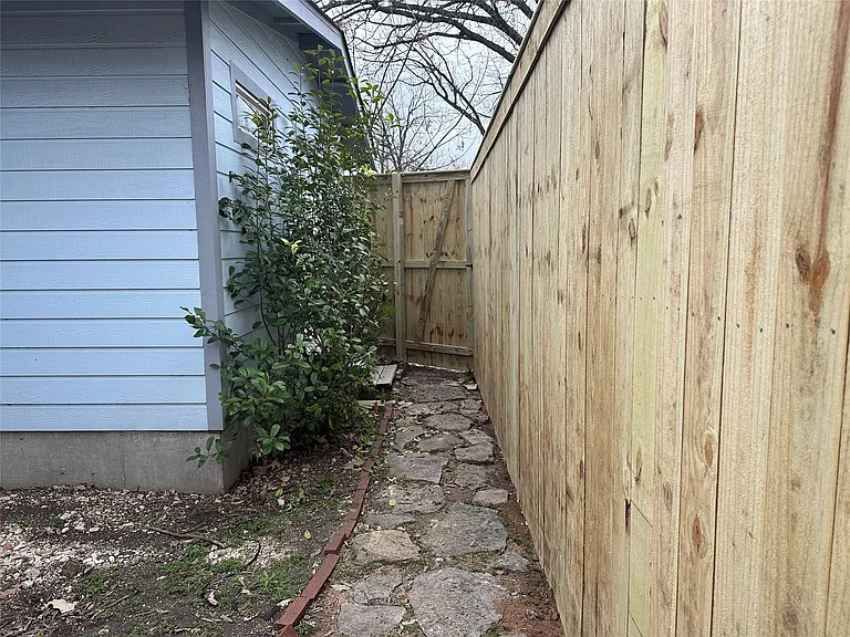 501 Irma Dr #1 — Photo 20