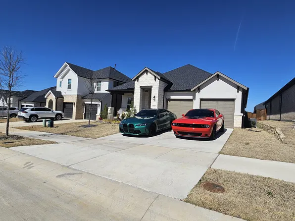 1513 Larson Ln, Denton, TX 76210