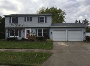 5605 Wood Valley Dr, Haslett, MI 48840