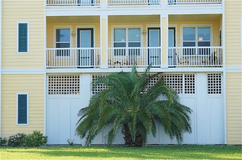 1st image of 26350 Cat Tail Dr Unit 202