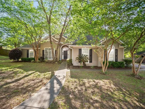 2775 Oakridge West Dr, Mobile, AL 36608