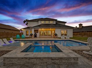 50 Whooping Crane Dr, Laguna Vista, TX 78578