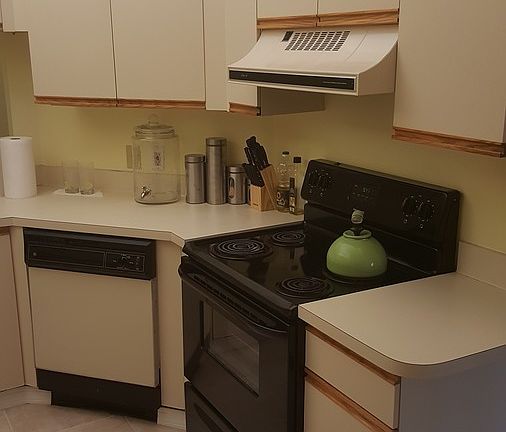 3rd image of 6531 SE Federal Hwy APT F203
