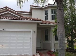 11867 SW 7th St, Hollywood, FL 33025