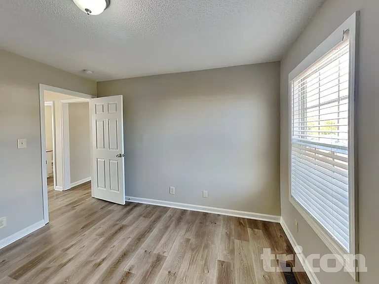 3411 Bradfield Dr — Photo 13