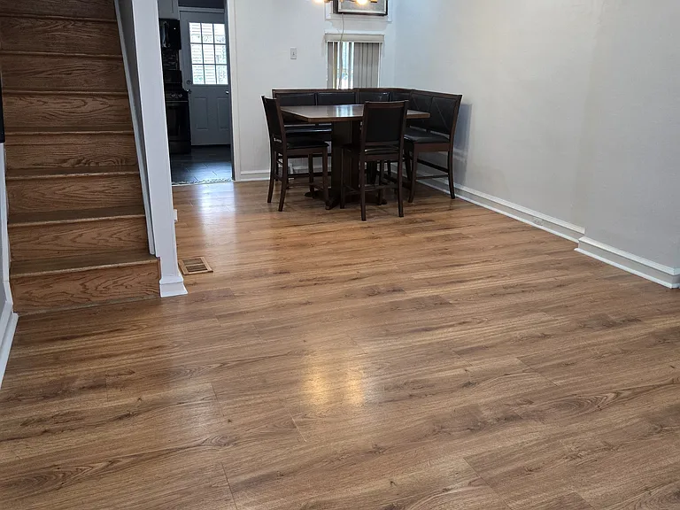 3146 Mercer St — Photo 5