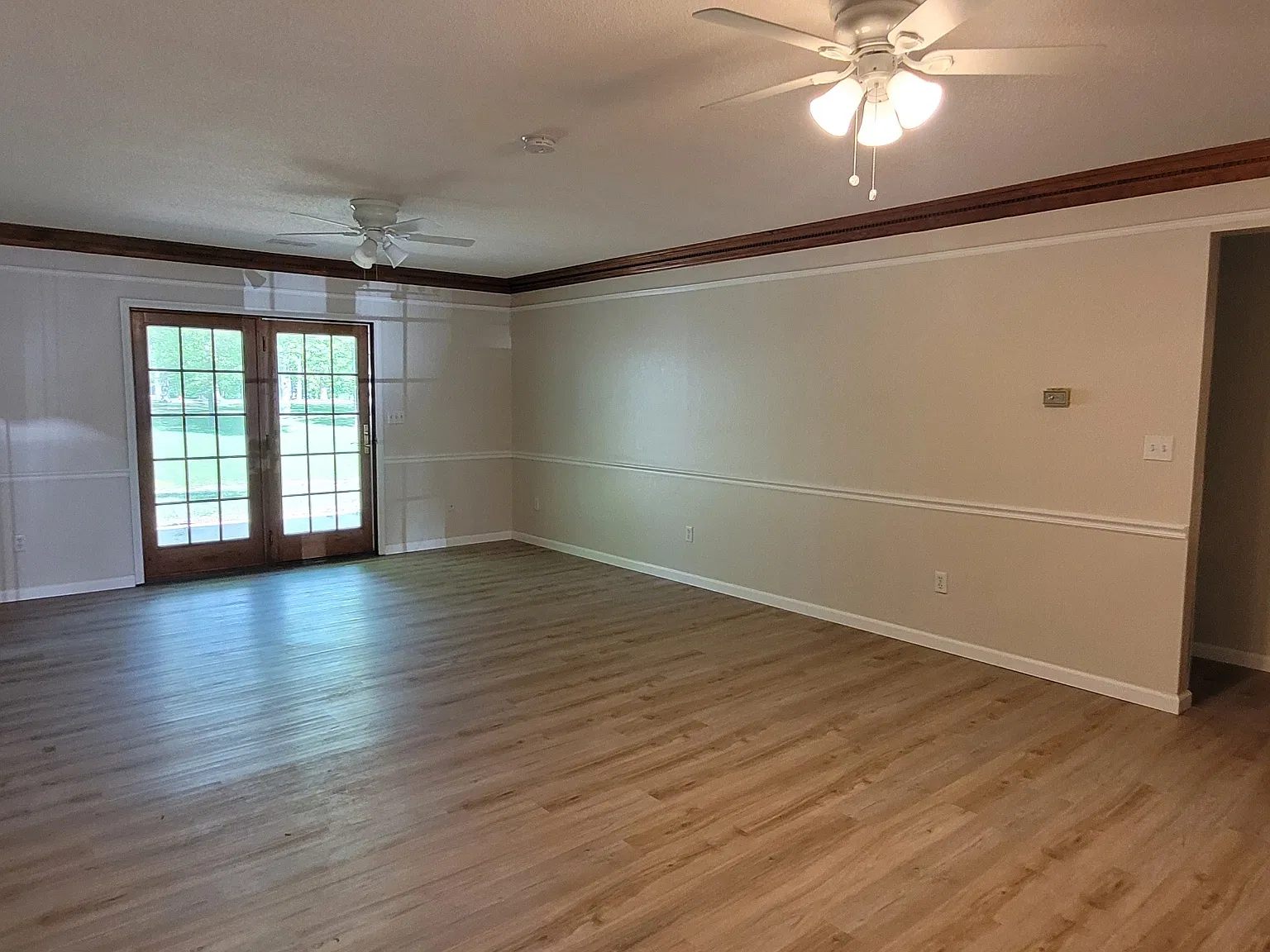 2 bed, 1000 sqft, $1,275 — Photo 4
