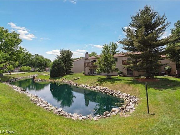 3rd image of 2561 Kimberly Ln
