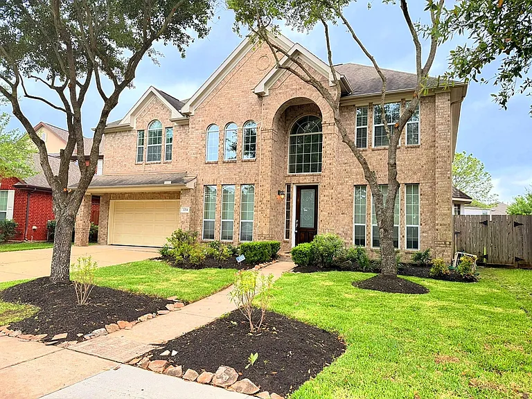 2214 Jurgensen Ln — Photo 3