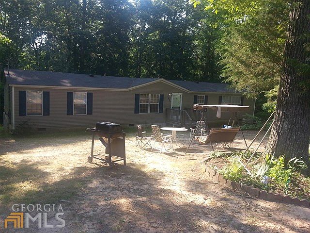 1st image of 2627 Hill Cir NE