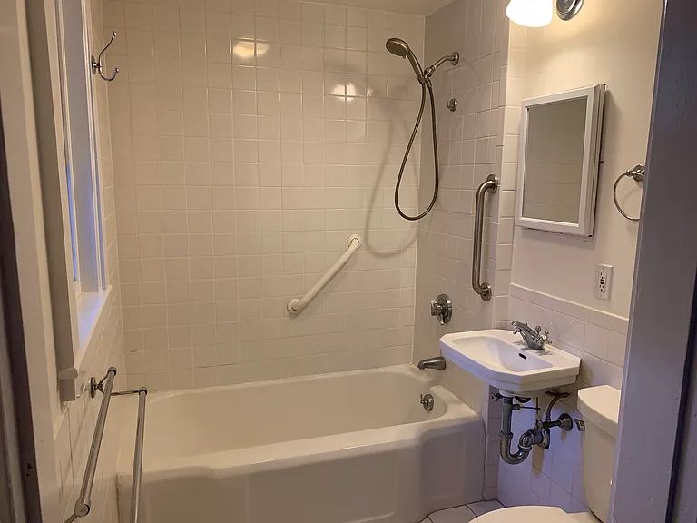 4 Gorham St #1 — Photo 23