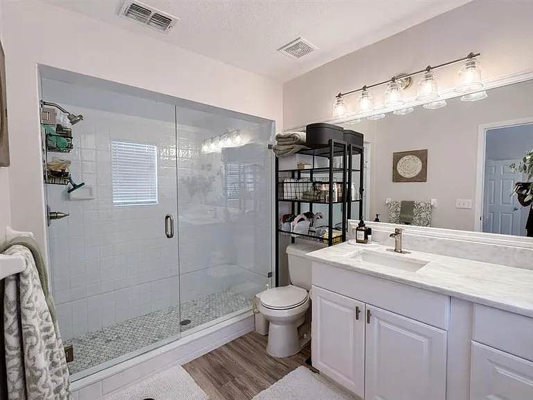 7218 N Highland Ave — Photo 8