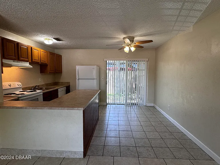 319 Cavanah Dr #A — Photo 6