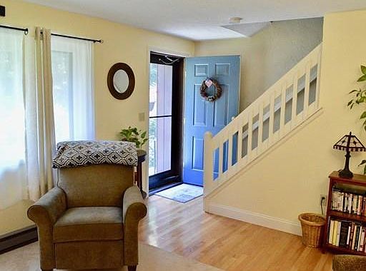 4th image of 590 Dedham St #590