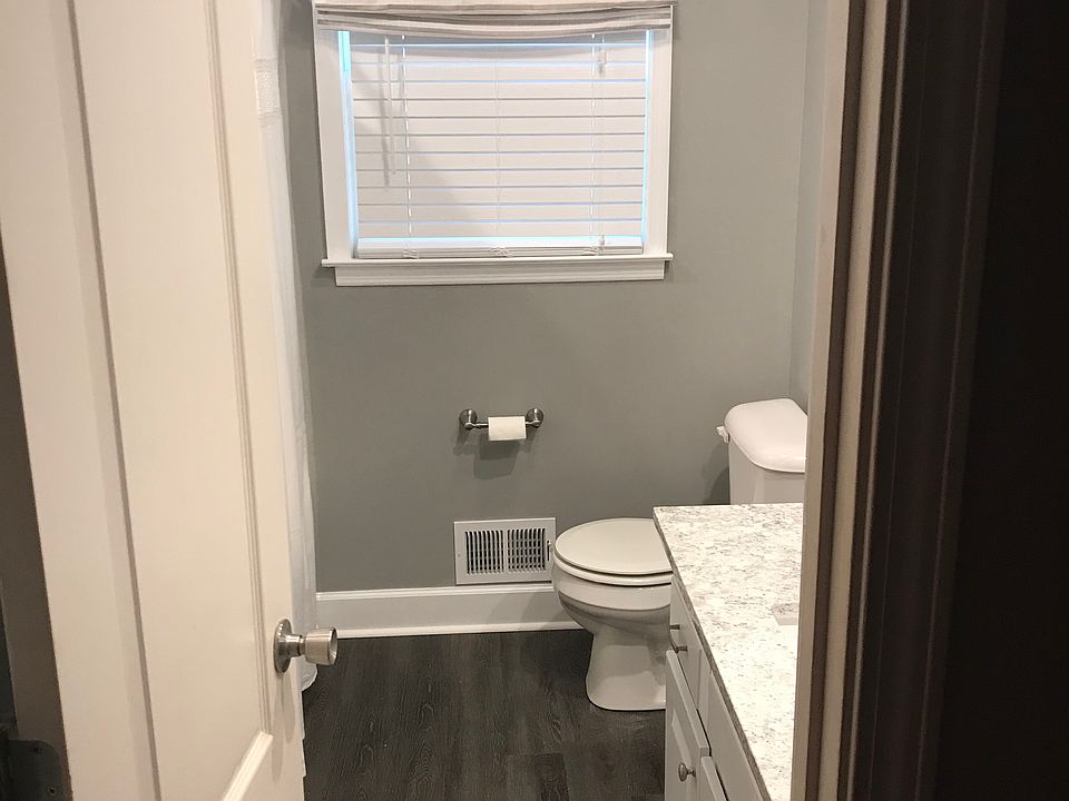 2nd image of 117 Bobolink Dr