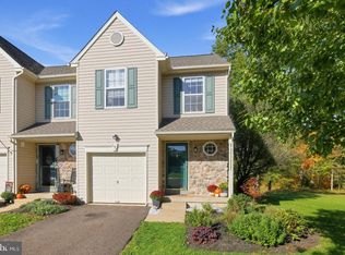 194 Strawberry Ln, Perkasie, PA 18944