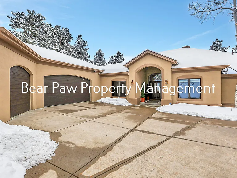 30200 Beaver Creek Ln — Photo 1