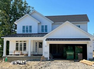 578 Magnolia Ct, Mayfield Village, OH 44143