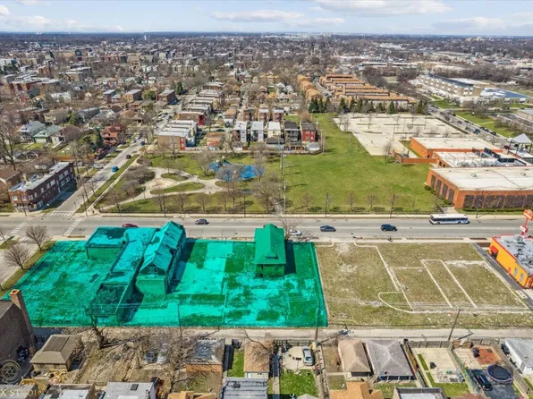 (undisclosed Address), Chicago, IL 60620