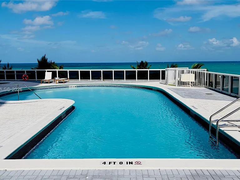 6301 Collins Ave #1207 — Photo 34