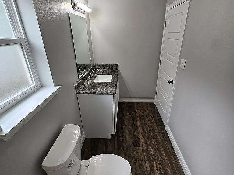 207 Lacey Eden Ln — Photo 35