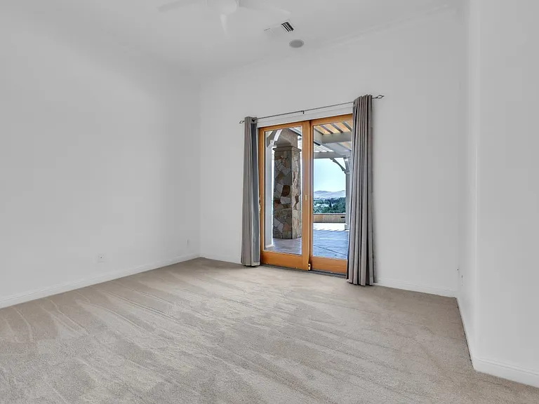 5237 Sunridge Dr — Photo 22