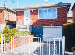 126-15 25th Rd, Flushing, NY 11354